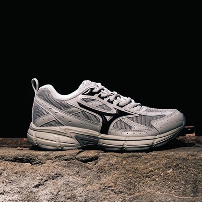 Mizuno D1GH2230-08 Унисекс Беговая и Повседневная Обувь