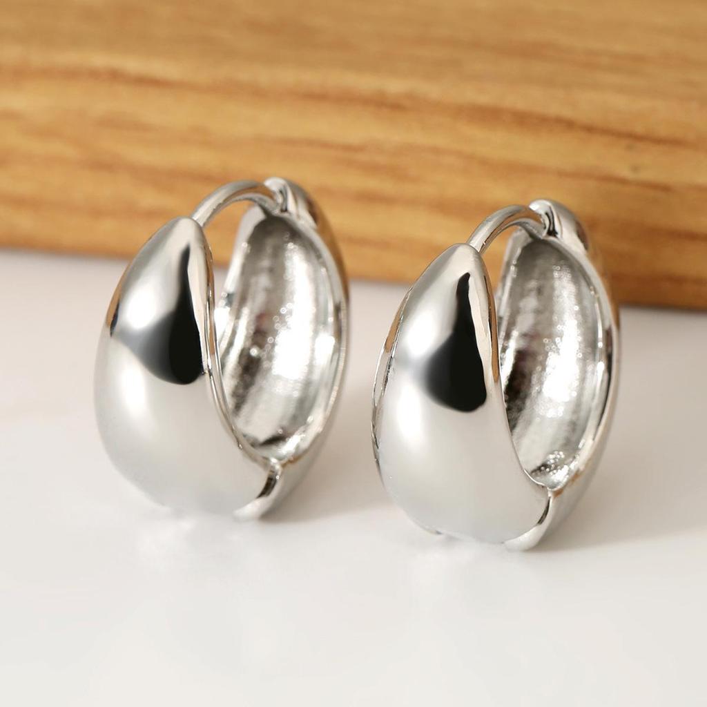 Chic C-Shaped Fashion Ear Clips: Versatile, High-End Luxury Jewelry