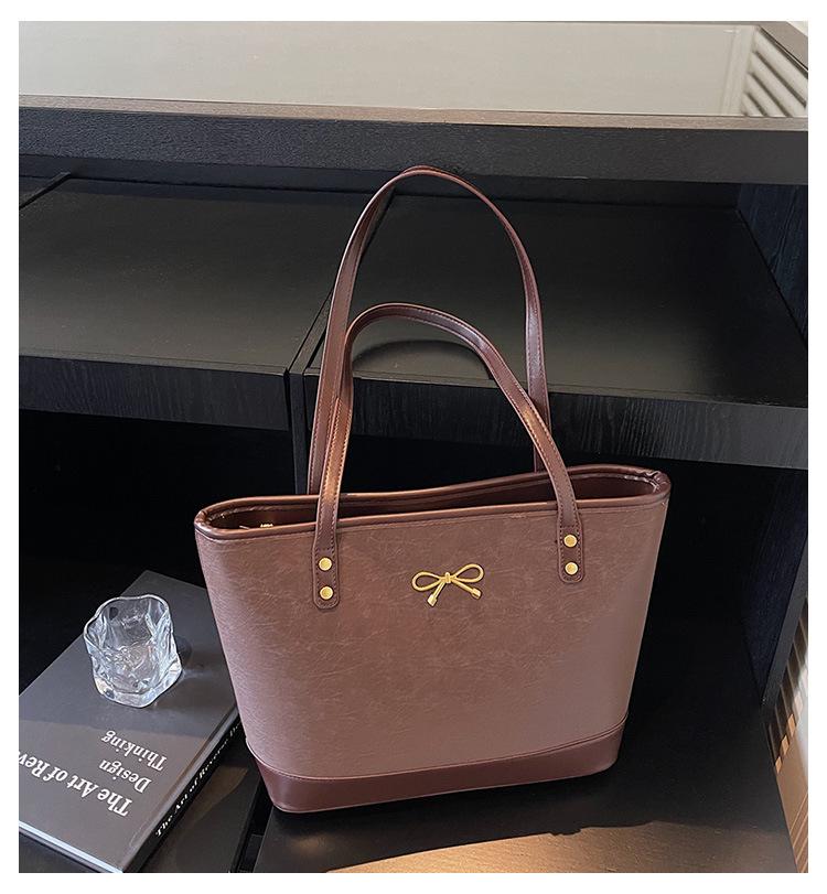 2025 Зимняя женская универсальная сумка-тоут через плечо большой вместимости - Высококлассный, простой дизайн для поездок на работу