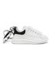 Alexander McQueen La Prima [ALEXANDER MCQUEEN] Alexander McQueen Oversized Sneaker Keychain 609203-H640N-9074