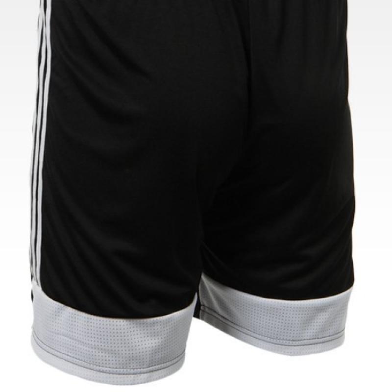 Adidas Короткие шорты Tastigo19