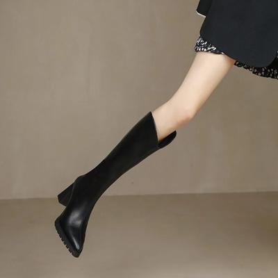 Женская обувь 2024 Высококачественные женские сапоги до колена Модные современные сапоги с боковой молнией Женские зимние туфли с острым носком для женщин