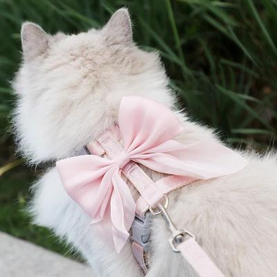 Милая шлейка для кошек с бантиком, регулируемая шлейка для котят, глянцевая шлейка для кошек, для котят и взрослых кошек, для вечеринок и прогулок на свежем воздухе.
