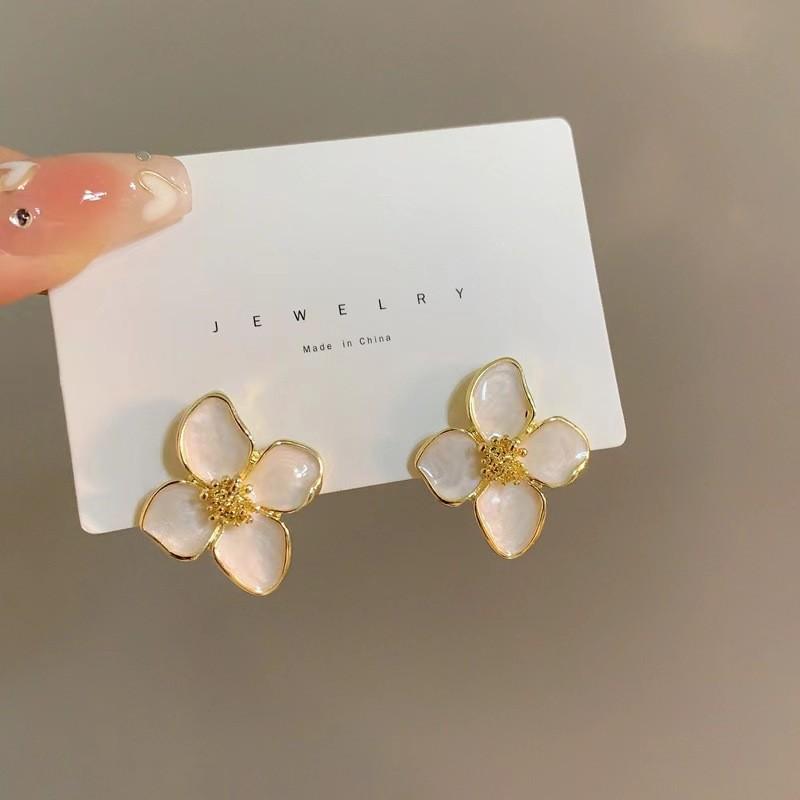 Trendy Personality Flower Stud Earrings For Women Girl French Ins Vintage 2025 Fashion Korean Wedding Romantic Jewelry Gifts
