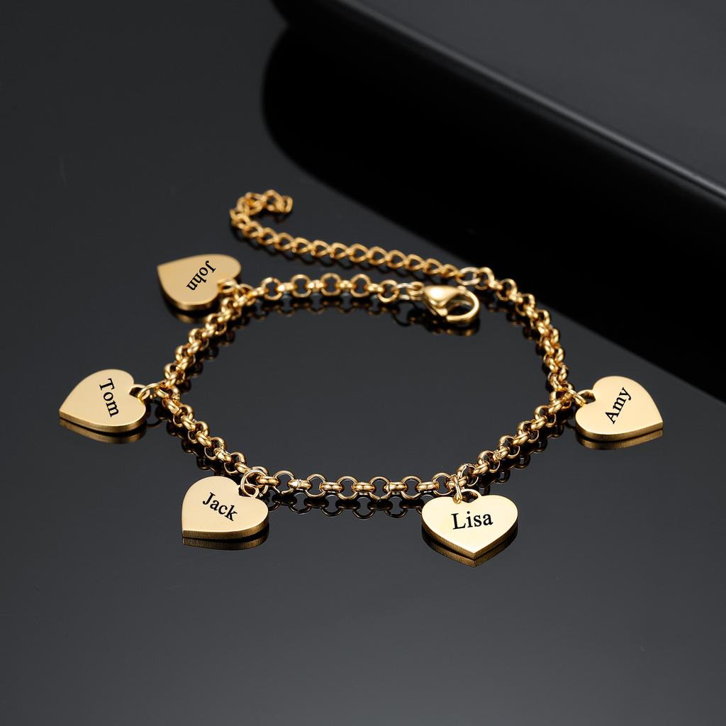 Золотой браслет с подвеской в ​​виде сердца с гравировкой, подвеска в виде персонализированных сердечек с индивидуальными рождественскими украшениями, подарки для ее мамы