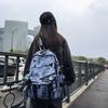Мужской рюкзак большой вместимости с принтом граффити, несколькими отделениями и аксессуаром-брелоком