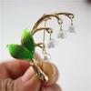 Fashionable Leaf Drop Oil Brooch Flower Pearl Pin Brooch