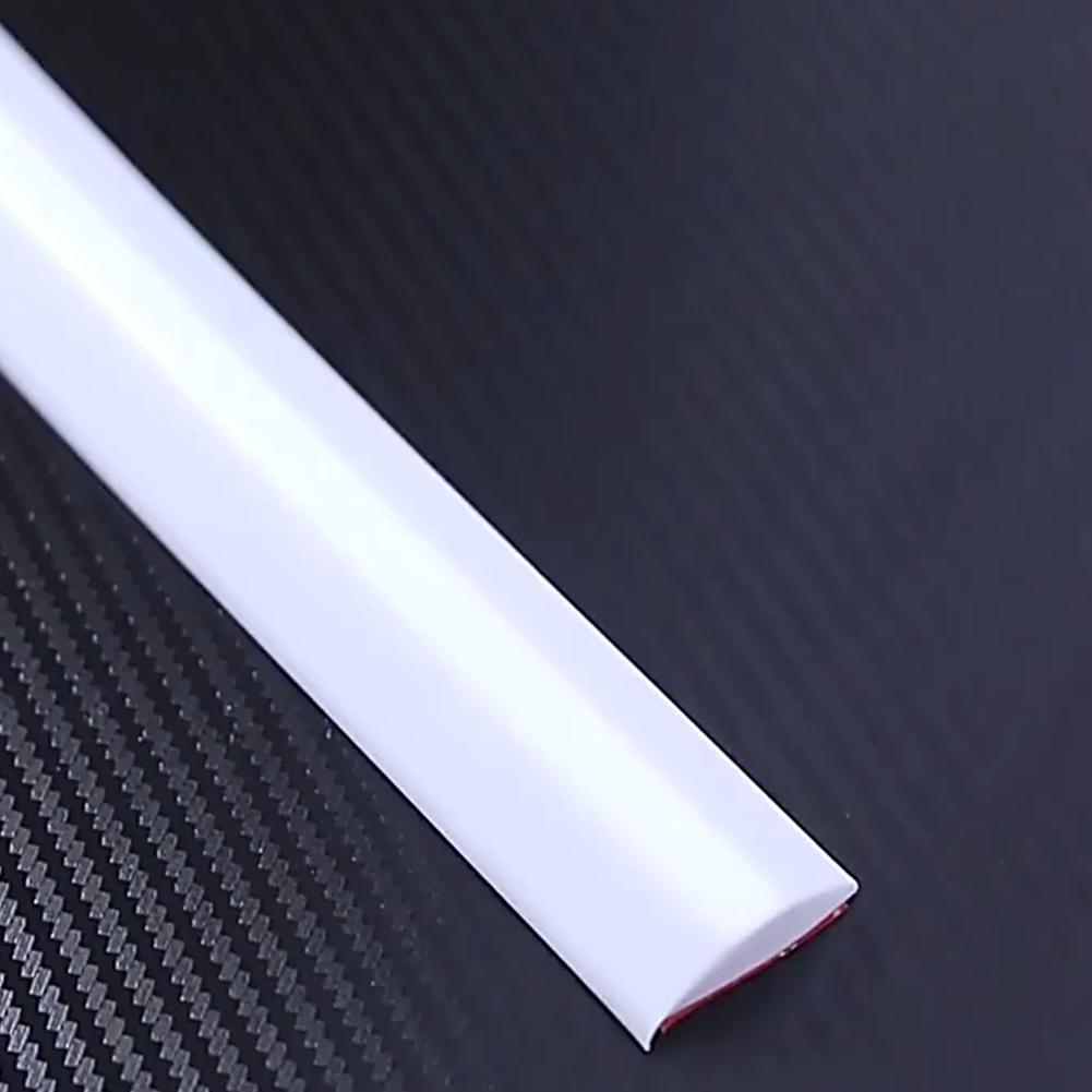 Effective Retention Water Strip for Curbless Showers Long and Flexible