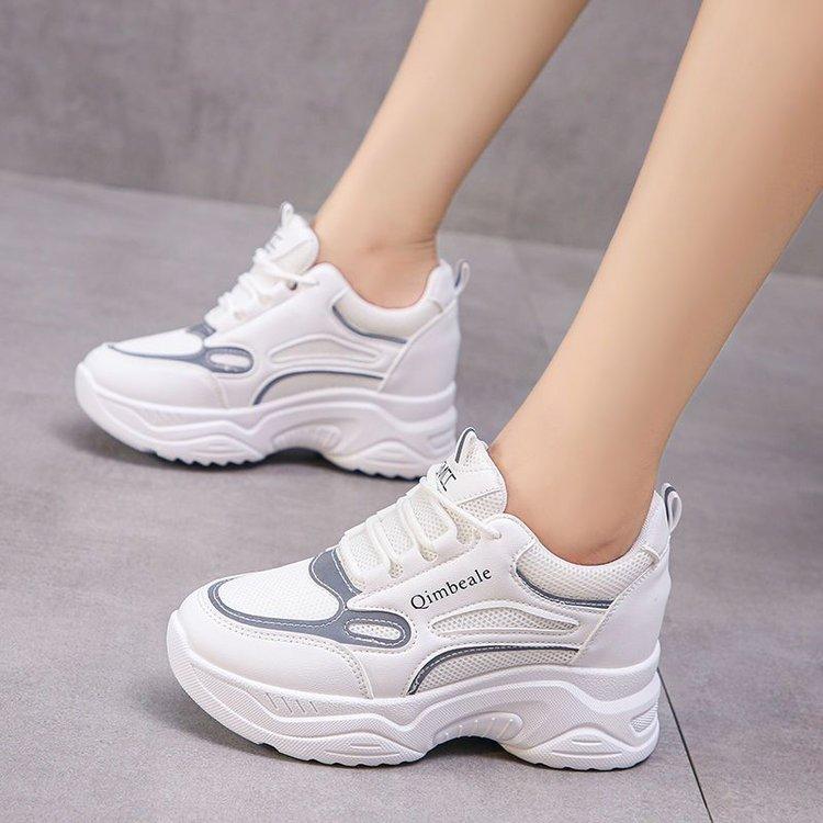 Casual shoes 2026 Spring and Autumn new student sports shoes trend breathable women's shoes height increasing dad shoes