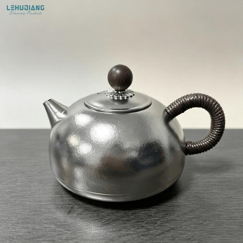 Handcrafted Pure Titanium Teapot 300ml Portable Gongfu Tea Kettle Home Office Outdoor Use