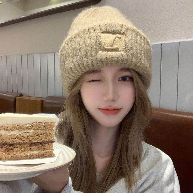 Autumn and winter sweet wind large version loose face small wool hat women's autumn and winter versatile thickened knitted hat bag