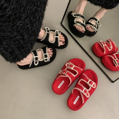 Женская обувь – Сандалии