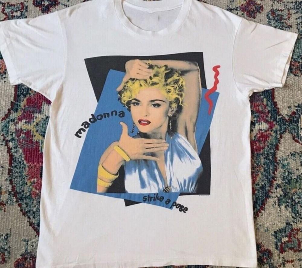 Madonna Strike a Pose 1990 Blond Ambition Tour TShirt Vintage Men Gift Tee Unisex T-Shirt