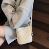 2025 New High-end Fashion Embroidery Thread Diamond Bucket Bag Women's Simple Solid Color Trend Commuter Shoulder Messenger Bag