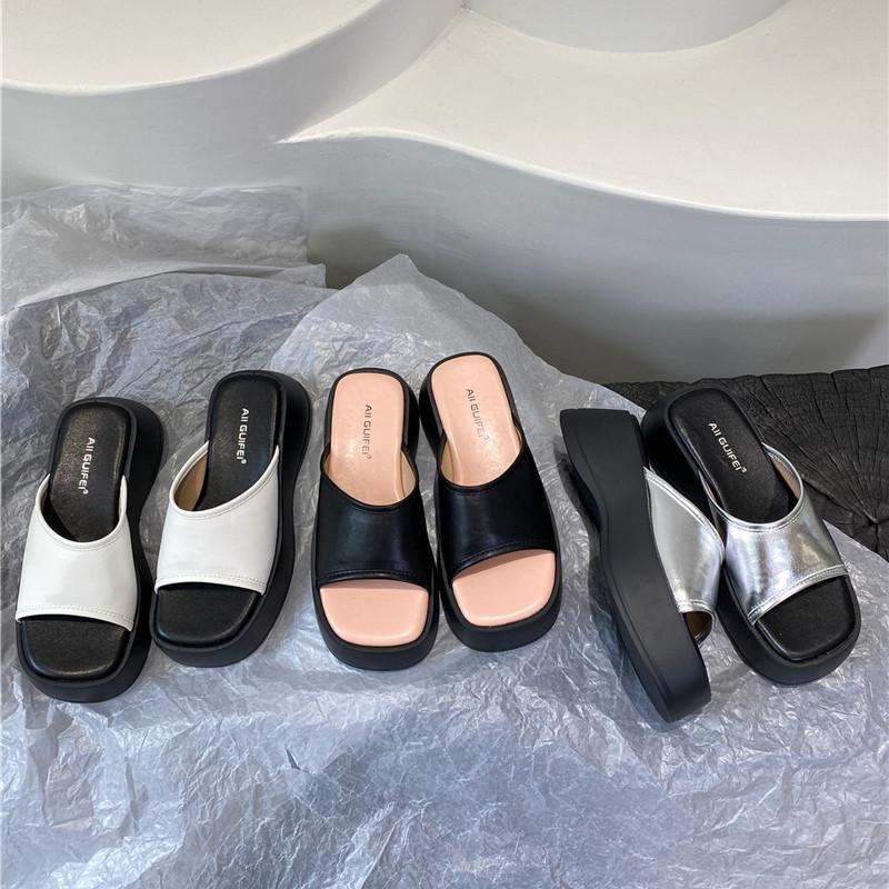 Женские тапочки, летние туфли на толстой подошве, женские пляжные сандалии на платформе с открытым носком, повседневные удобные шлепанцы, дизайнерские шлепанцы