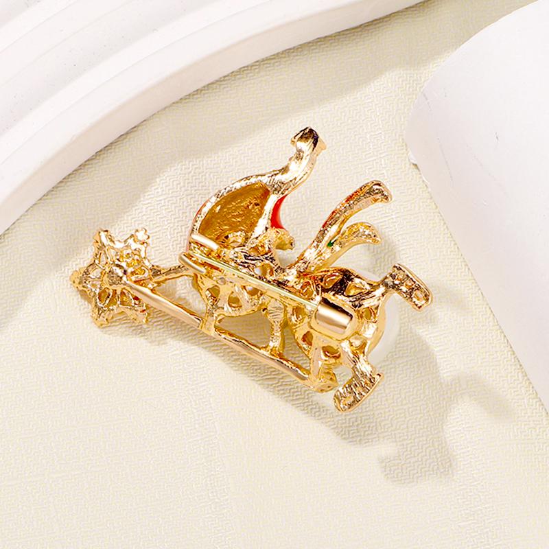 1PC Fashion Snowman Snowflake Brooch Christmas Rhinestone Alloy Creative Shining Cute Charming