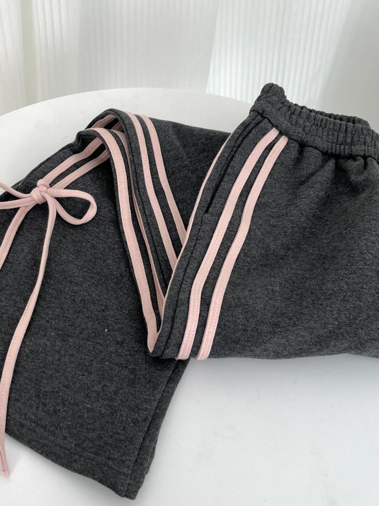 Women Black Gothic Flare Pants Baggy Y2k Sweatpants Harajuku Streetwear Aesthetic Lace-up Pants Vintage Trousers 2000s Clothes