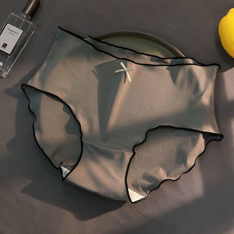 Women's Sexy Cotton Breathable Mid-Waist Seamless Shaping Triangle Underwear