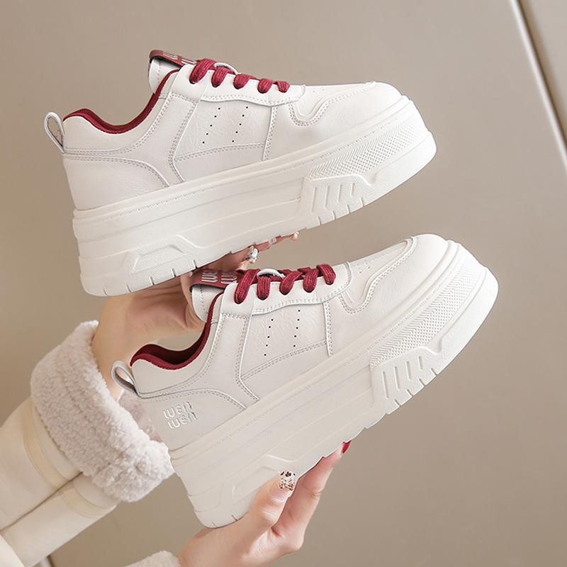 Модные женские кроссовки из искусственной кожи на толстой подошве 2025 дышащие туфли на платформе вулканизированная подошва женские универсальные повседневные кроссовки на шнуровке