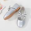Детская обувь на плоской подошве Новые Буквы Ленты Детская Обувь Туфли Принцессы Лакированные Туфли для Девочек Mary Jane Обувь для Малышей