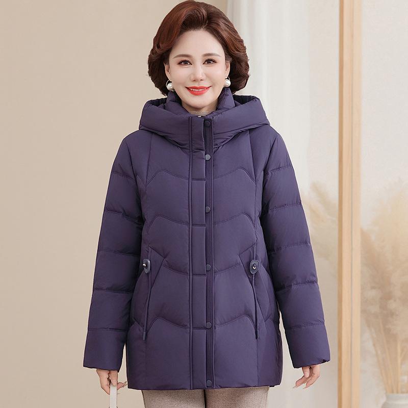 Middle-aged and elderly down jackets women's short models, new winter thickened warm foreign fashion temperament hooded jacket