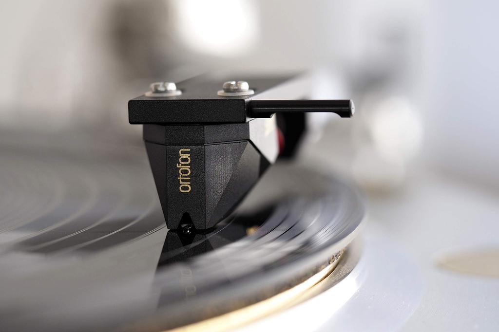 Ortofon 2M Black Ortofon MM Cartridge Stereo Solid Shibata Needle For Listening Only