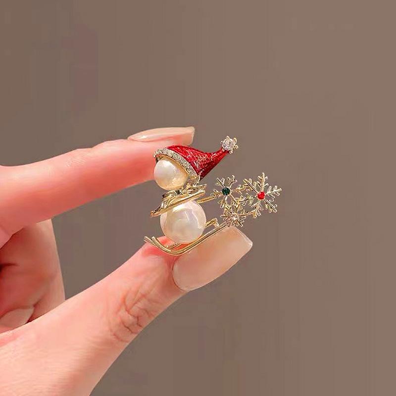 1PC Cute Rhinestone Skiing Snowflake Broom Christmas Snowman Brooches Shining Exquisite
