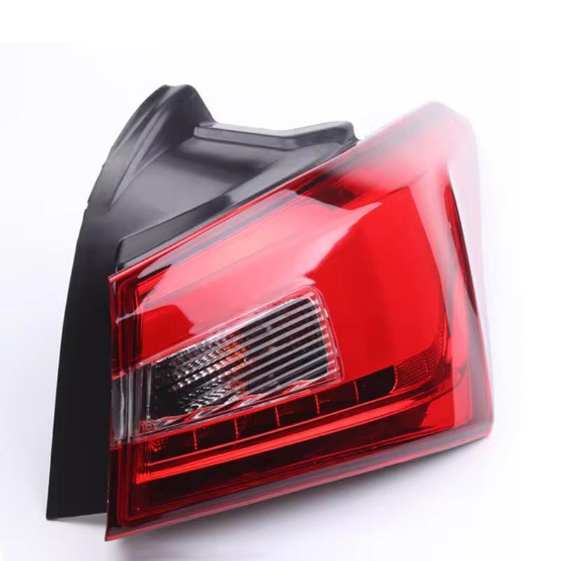 Совместимо с Chery Arrizo 5: Задний фонарь/тормоз/фонарь заднего хода в сборе J60-4433010