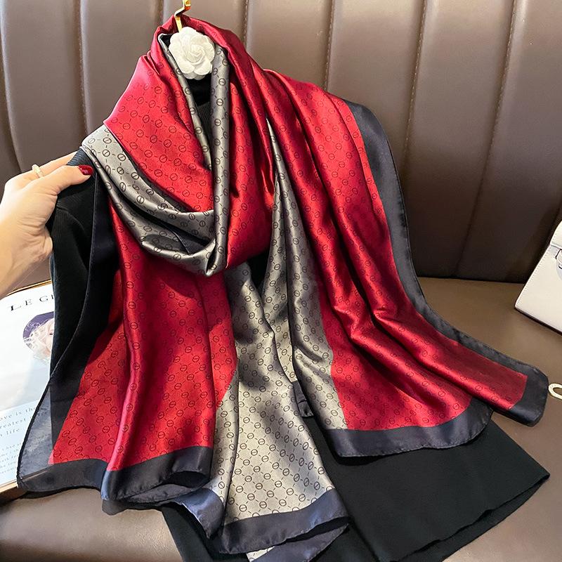 Korean New Thin Warm Scarf for Women's Geometric Emulation Silk High-quality Gauze Scarf Travel Vacation Sunscreen