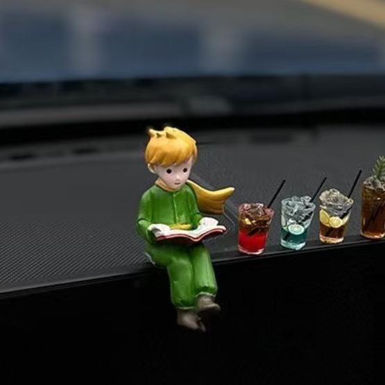 Handmade Cute Cartoon Frog Rocking Chair Resin Ornament for Desktop