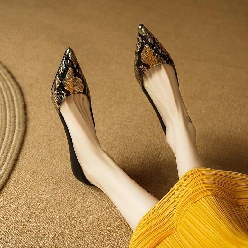 2025 новые популярные туфли на высоком каблуке из мягкой кожи, ультралегкие, с острым носком, на тонком каблуке, французские сексуальные туфли-лодочки для работы, одинарные туфли