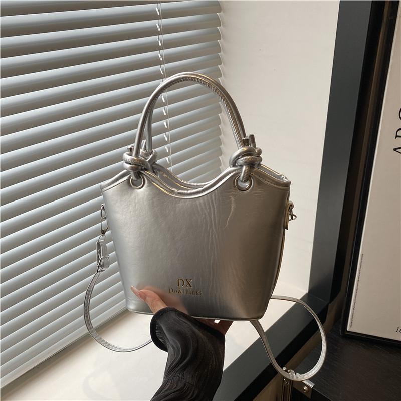 Новая простая и популярная маленькая сумка женская весенне-летняя универсальная модная сумка-мессенджер повседневная портативная сумка-ведро