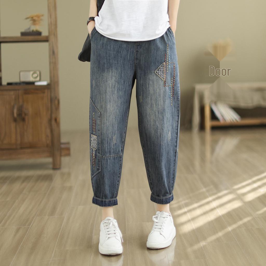 Women's Embroidered Kitten Harem Pants - Casual Loose Eight-Point Plus Size Jeans for Spring/Summer