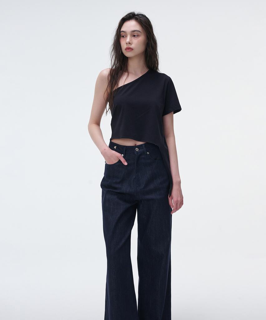 OEUVA Black Asymmetrical T-Shirt