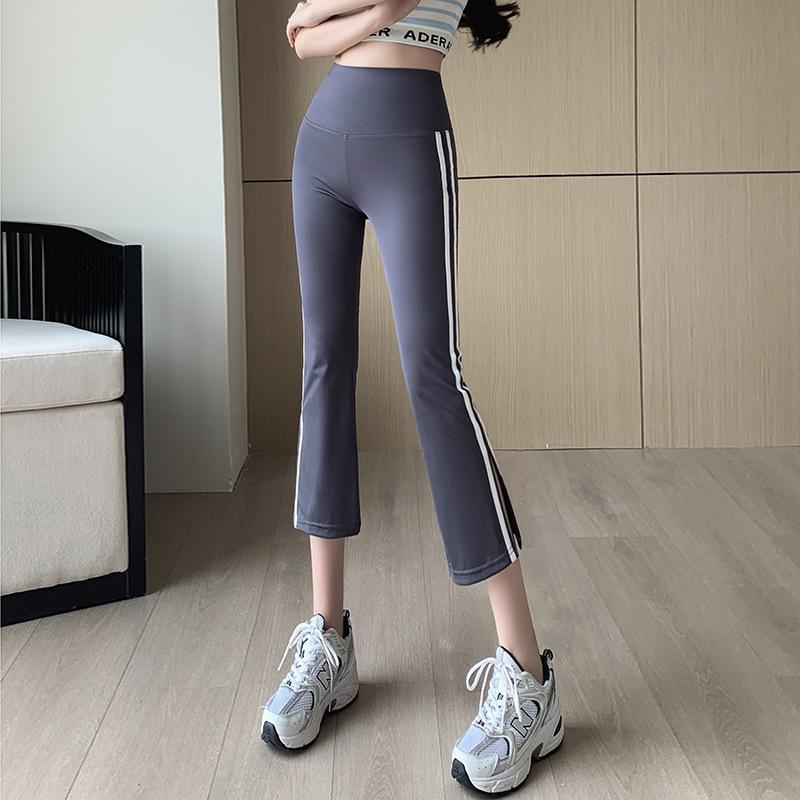Женские расклешенные леггинсы для йоги с высокой талией и разрезом - летние легкие облегающие