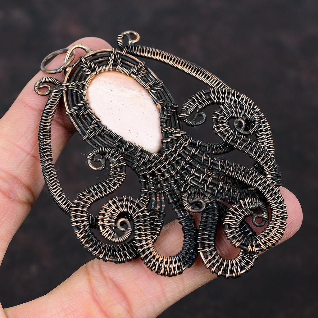 Подвеска из розового опала, обернутая медной проволокой, подвеска в виде осьминога, украшения ручной работы, подвеска из натурального драгоценного камня, медные украшения, подарок на годовщину