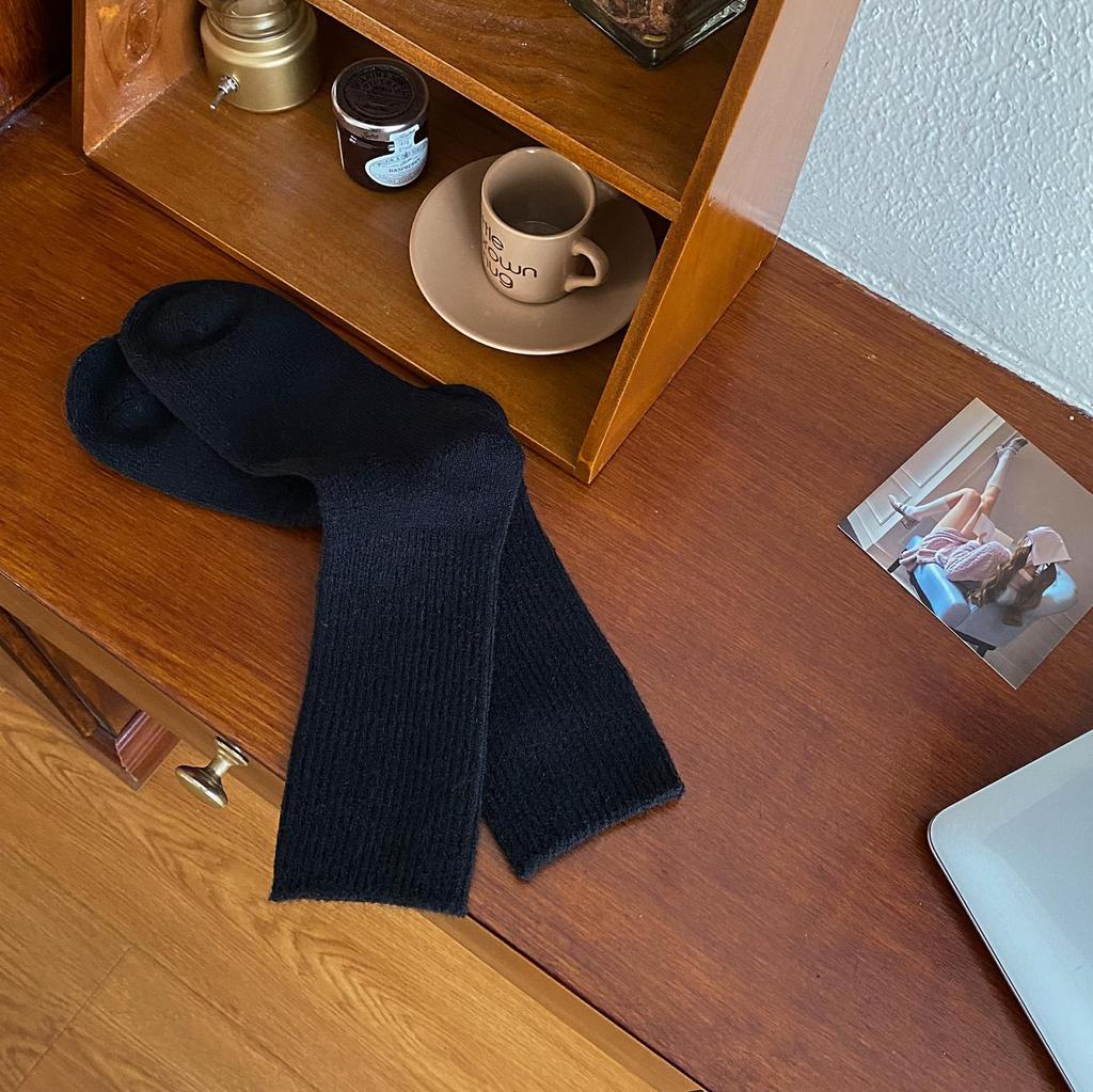 Women's Korean-Style Mid-Tube Cashmere Socks - Autumn/Winter Thick Warm Velvet Pile Wool