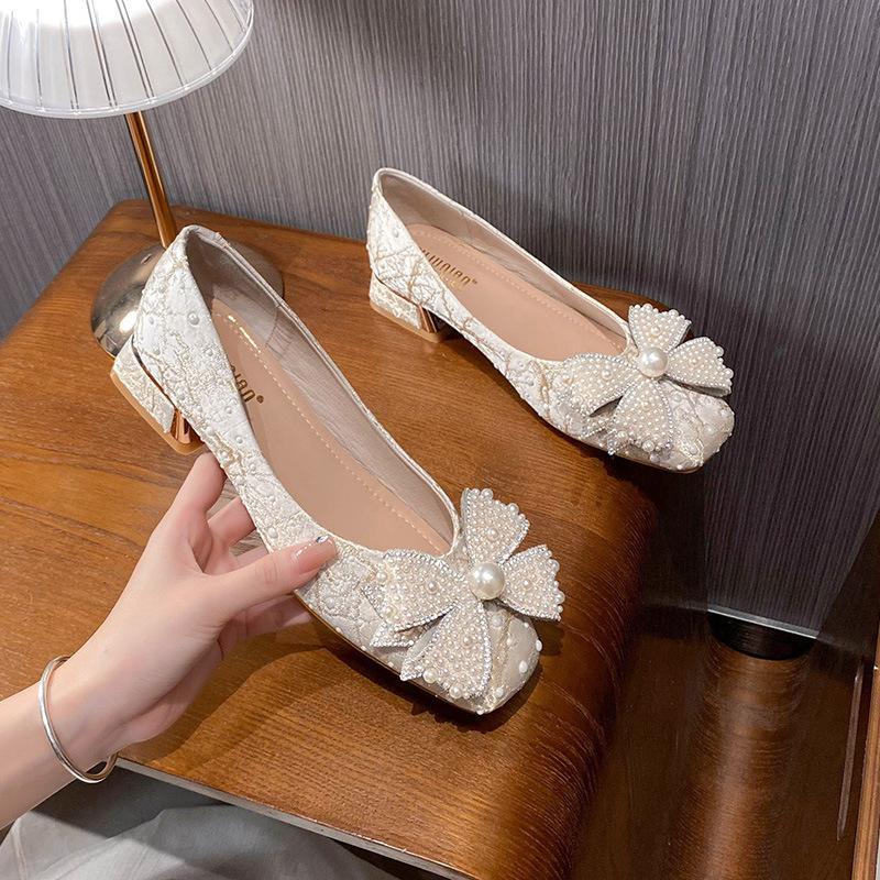 Women's Shoes Versatile Bow Inlaid with Pearl Rhinestones Low Thick Heel Single Shoes Women's Summer Shallow Mouth One Pedal Sweet Wind Women's Shoes