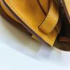 [Pre-Owned] Gate Bow Decorated Adjustable Shoulder Strap Grain Leather Saddle Bag Crossbody Shoulder Bag - Very Good #1THOO0P
