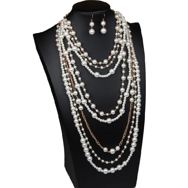 Stylish Pearls Jewelry Set Featuring Multilayers Necklace and Earrings Accessory for Fashionable Woman Casual Wear
