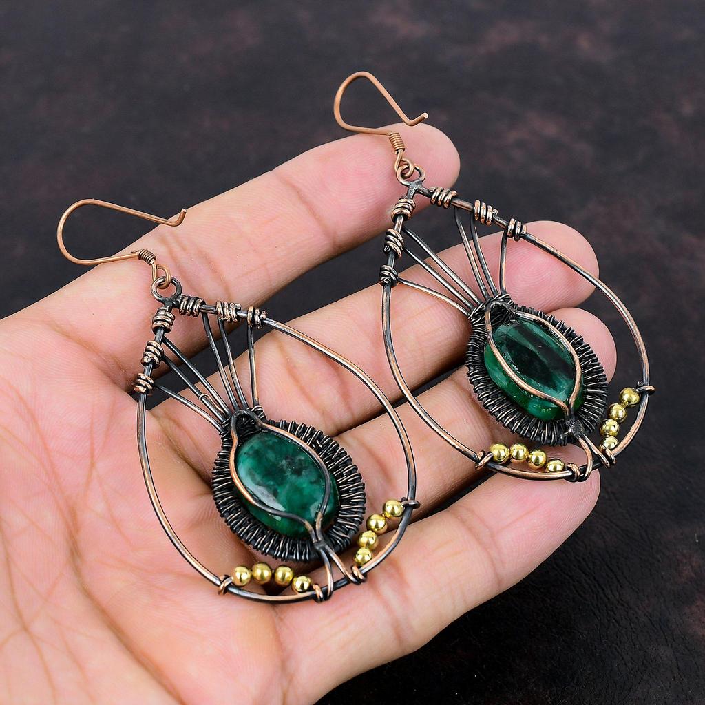 Серьги с ограненным замбийским изумрудом, серьги с медной проволокой, изумрудные украшения, серьги ручной работы с драгоценными камнями, потрясающие медные украшения, подарок для мамы