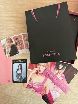Продаю альбом Bonpink (с бонусом Weverse) Использовал