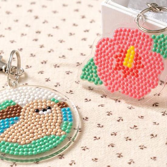 Art Box/Claypia 182 Minhwa Shop Korea Jewelry Cross Stitch Keyring