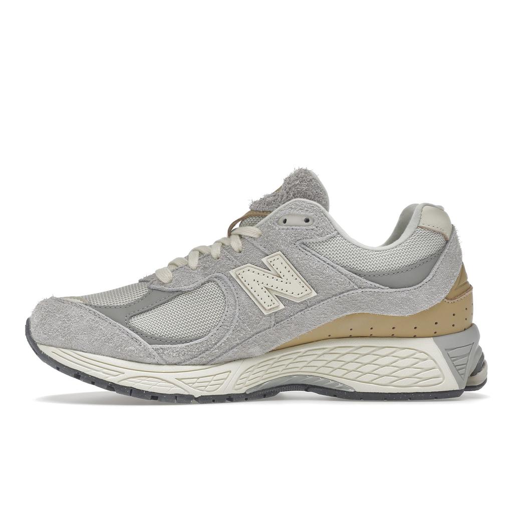 New Balance 2002R Rain Cloud Angora Unisex Sneakers Grey Sweet-Caramel M2002RSA