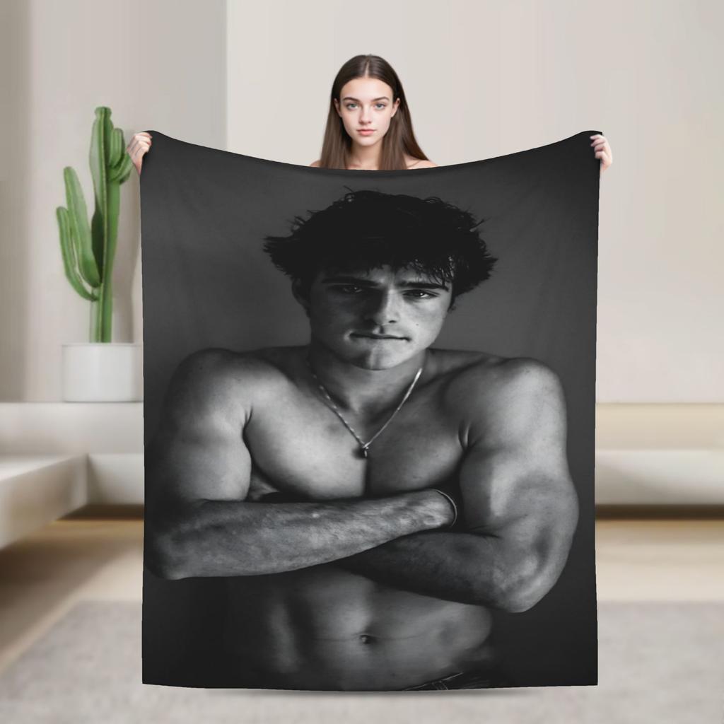 Jacob Elordi Actor Photo Collage Soft Warm Blankets Office Plush Throw Blanket Home Decor Flannel Bedspread Sofa Bed Cover