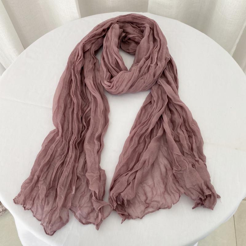 Шарф из шелковой балийской пряжи: Конфетный цвет, морщинистый дизайн