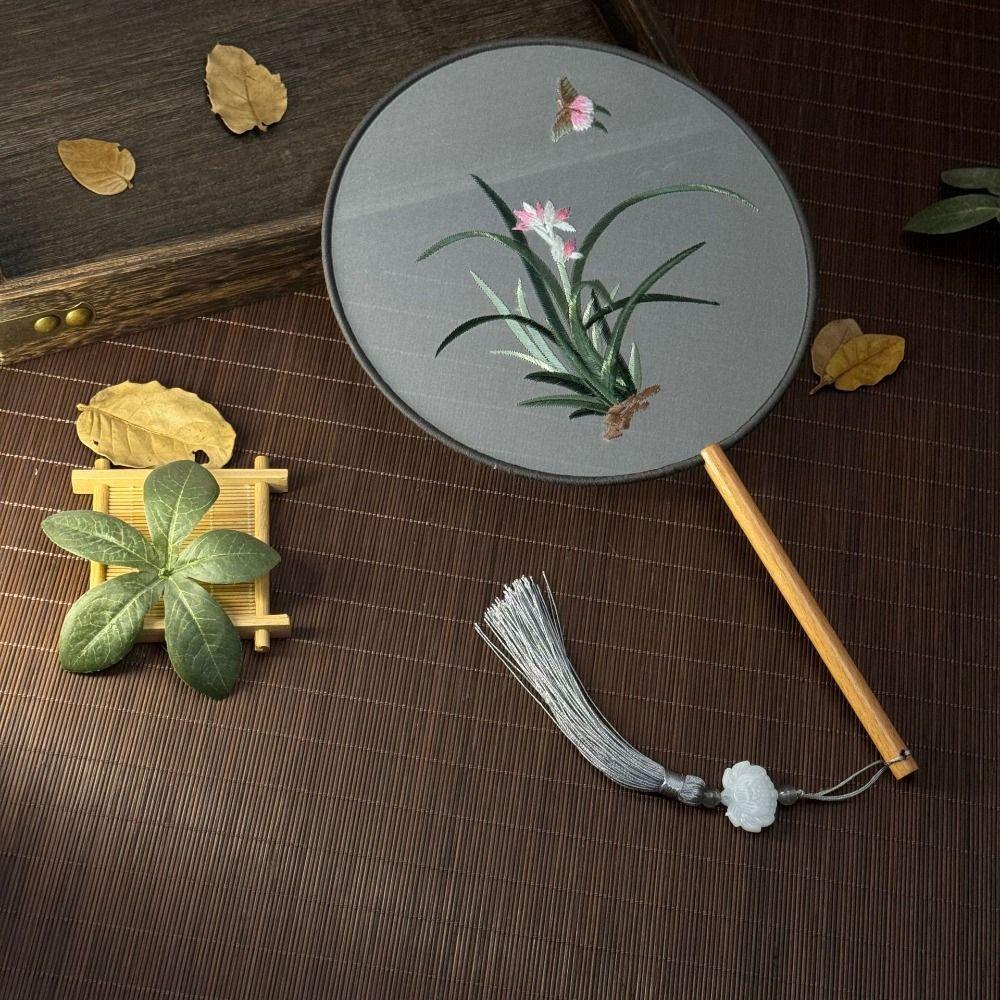 Веер с вышивкой в китайском стиле, ручной шелковый веер, веер в древнекитайском стиле, китайская свадьба