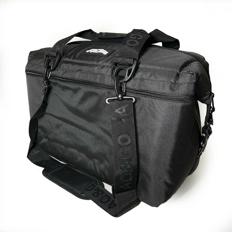 Сумка-холодильник AO Coolers 36 шт. Ballistic Мягкий холодильник AOBA36BKCH Ballistic 36 шт. Сумка-холодильник Outdoor Черный/Угольный Черный/Угольный [Б/У]