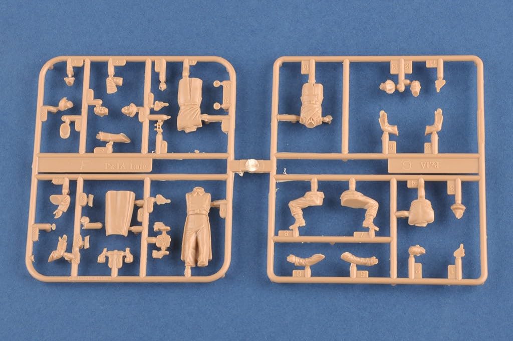 Hobby Boss 1/35 Серия боевых машин Набор немецкого танкового экипажа (Начало войны) Пластиковая модель 84419, Отлита в цвете