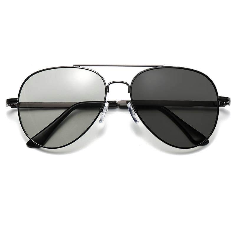 Унисекс Классические поляризованные солнцезащитные очки Солнцезащитные очки, меняющие цвет Солнцезащитные очки «день и ночь» Солнцезащитные очки для вождения со светоотражающими линзами